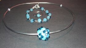 blau Swarovski.jpg